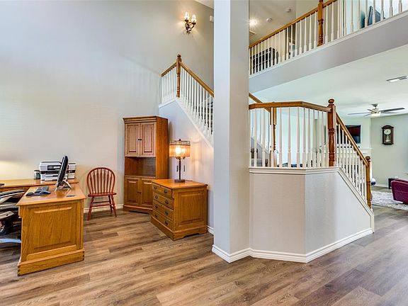 5th image of 10074 Bradford Grove Dr