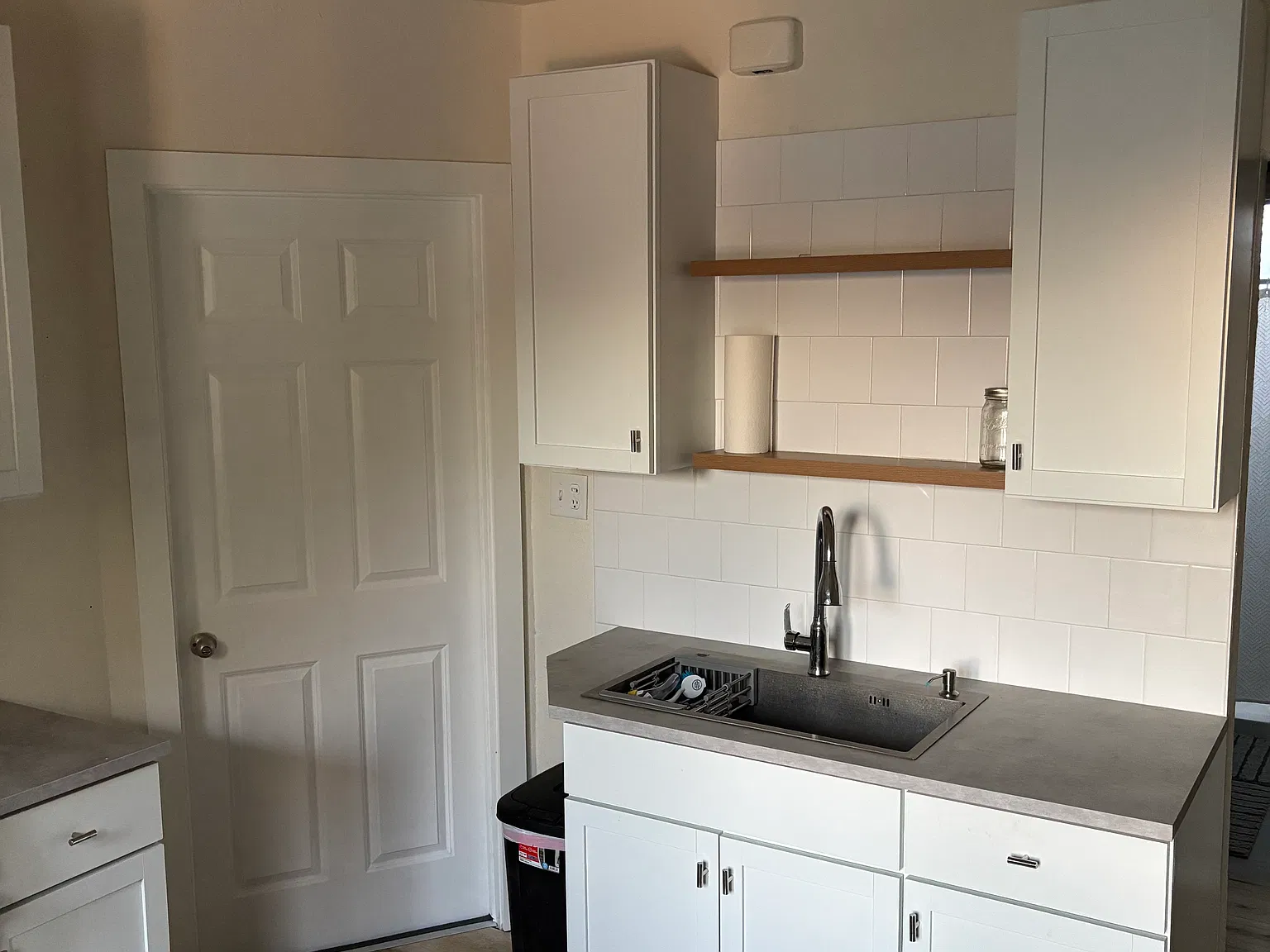 2 bed, 900 sqft, $1,100 — Photo 1
