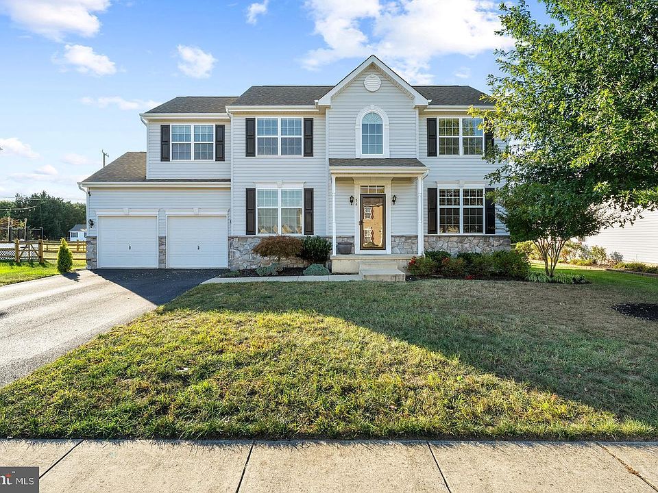 1st image of 56 Shady Creek Ln