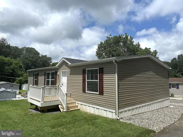 2439 Fairmount Rd #35, Hampstead, MD 21074