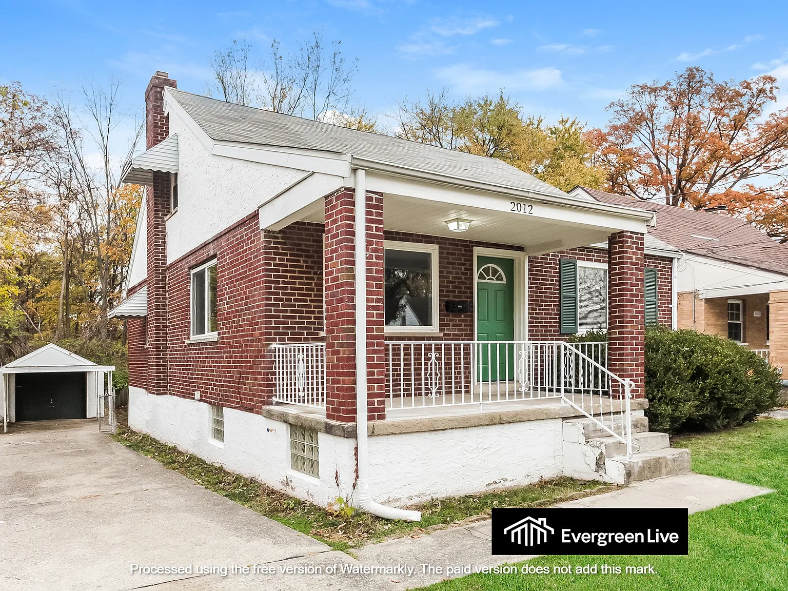 3 bed, 1.0 bath, 1319 sqft, $1,495 — Photo 2