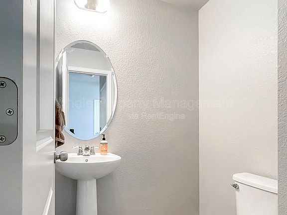5th image of 27226 E Bayaud Ave