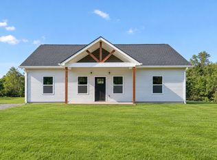 7212 Carthage Rd, Pleasant Shade, TN 37145