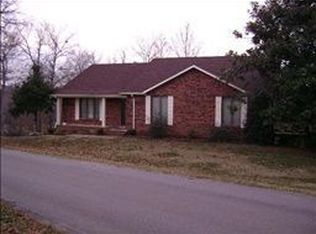 1160 Nichols Ln, Adams, TN 37010