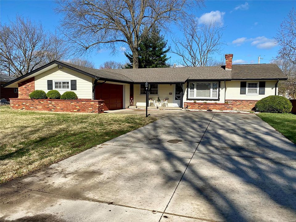 1st image of 1617 Menard Dr