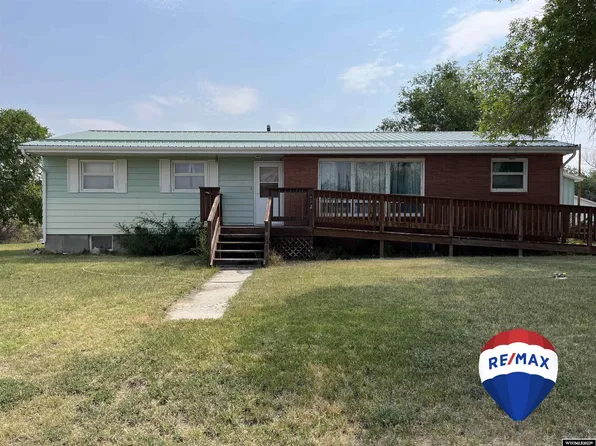 612 Oak St, Shoshoni, WY 82649