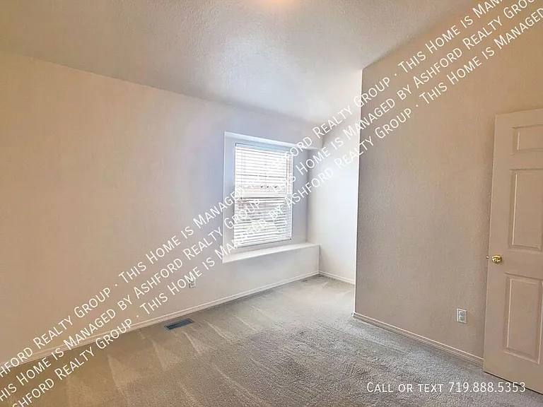3314 Castellon Dr — Photo 13