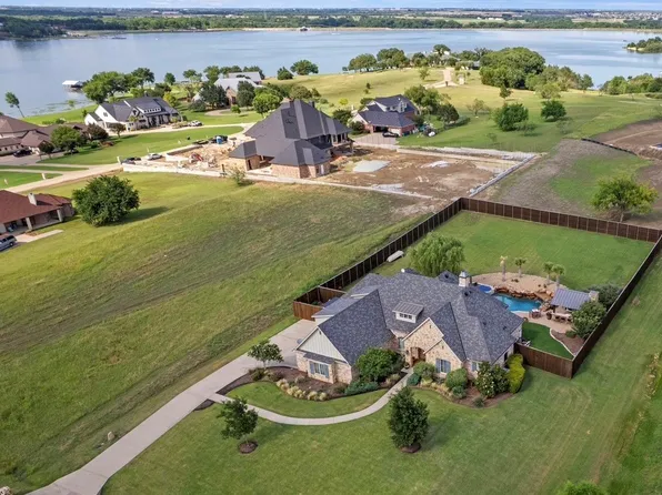 103 Eagle Point Dr, Waxahachie, TX 75165