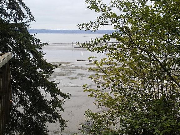 2nd image of 20012 Beach Dr
