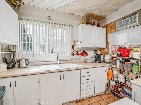 3459 Acacia, San Bernardino, CA 92405