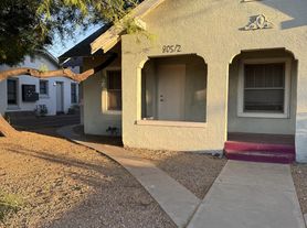Garfield Court