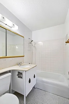 Rented by William Raveis Real Estate | media 14