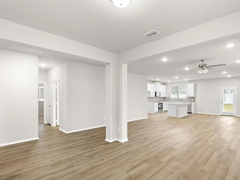 5953 Revere Dr — Photo 12