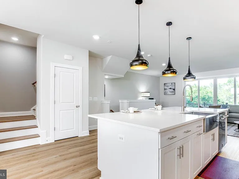 2631 Velocity Rd — Photo 17
