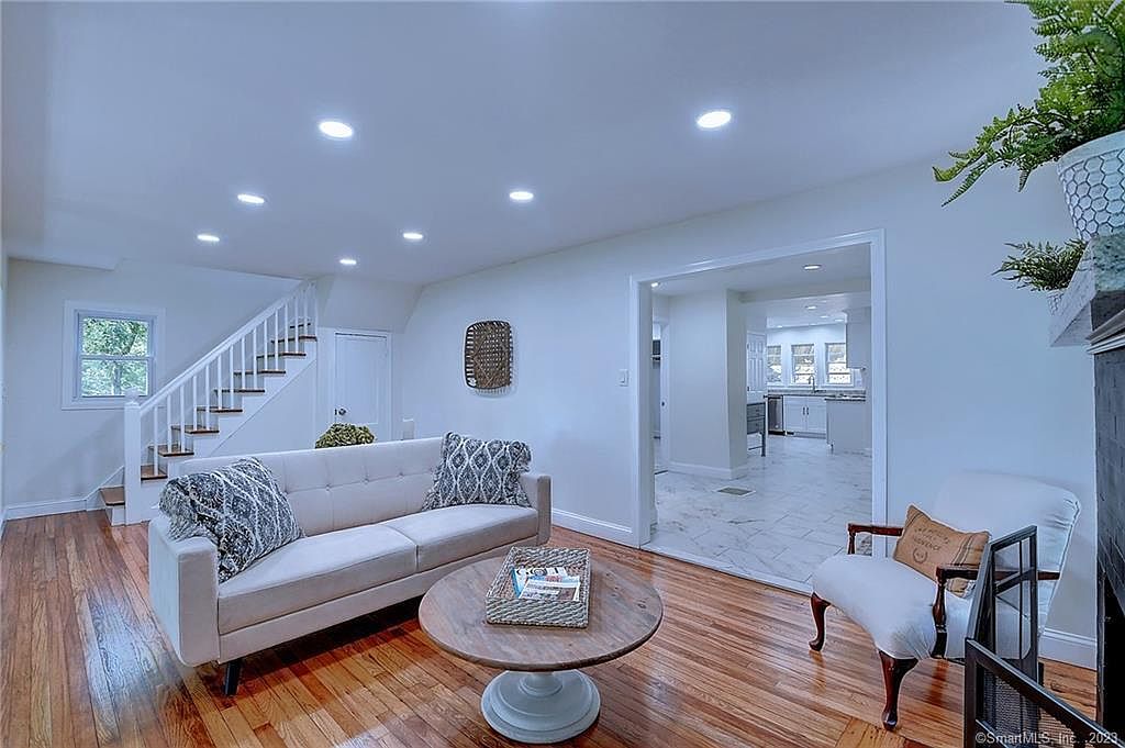 38 Laurel Trl, Glastonbury, CT 06033 MLS 170588207 Zillow