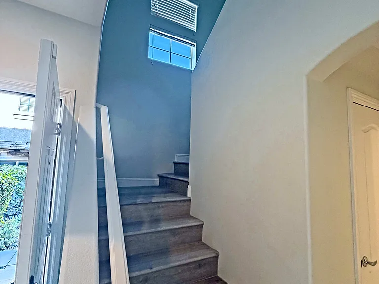 9650 Volk Ave — Photo 40