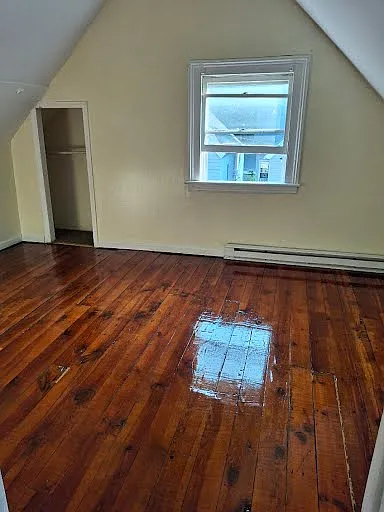 4 bed, $2,000 — Photo 4