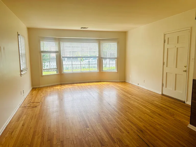 6156 Fair Ave — Photo 6