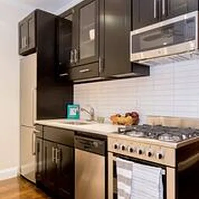 Rented by Francine Realty | media 18