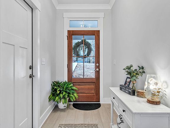 4th image of 208 Coker Rd