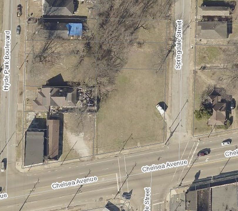 2nd image of 2204 Chelsea Ave