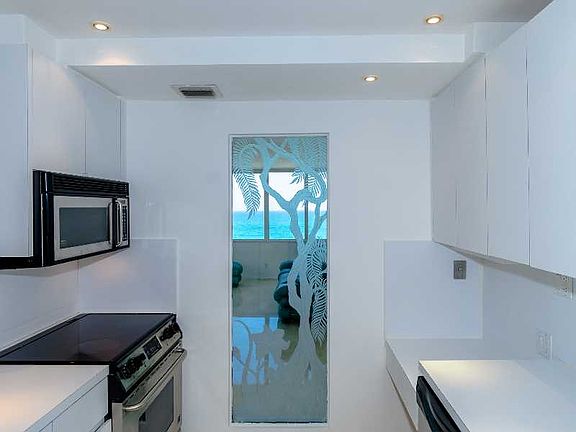 5th image of 5401 Collins Ave APT 719