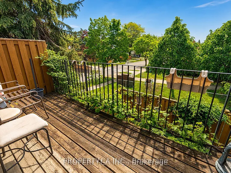 209 Castle Rock Dr #1 — Photo 25