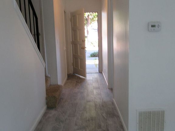 4th image of 781 Casiano Dr