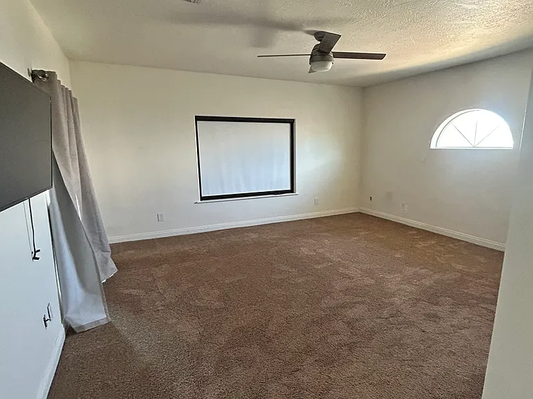 7146 Amanda Way — Photo 12