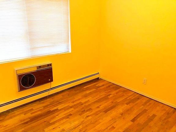 4th image of 21616 39th Avenue # Nd Floor