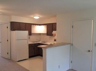 311 Birch St APT 12, Champaign, IL 61820