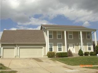 7703 Teal Ct, Kansas City, MO 64139
