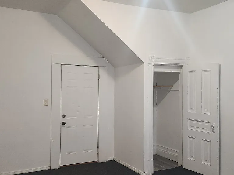 119 E 3rd St — Photo 3