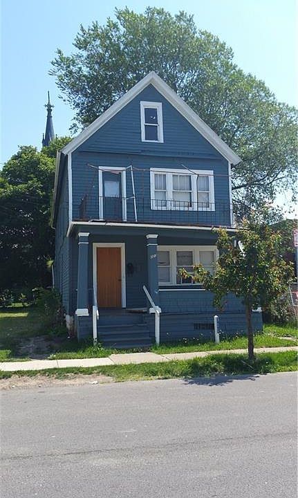 2nd image of 323 Herman St