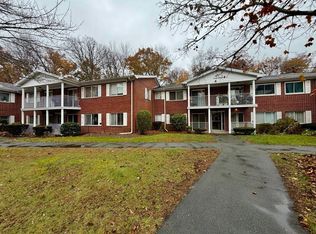40 Bayberry Dr APT 1, Sharon, MA 02067