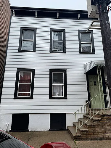 96 Nichols St #2 Photo 1