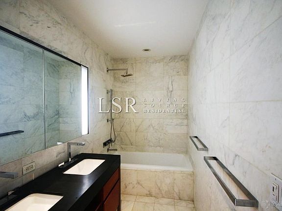 5th image of 75 Wall St #38A