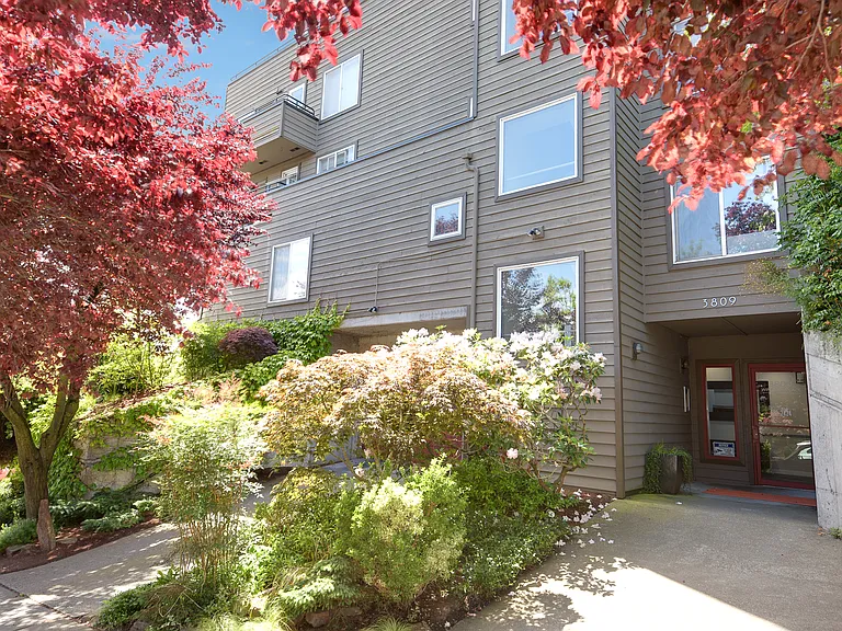 3809 Whitman Ave N #11 — Photo 22