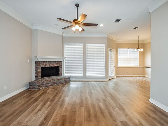 4th image of 106 Stanford