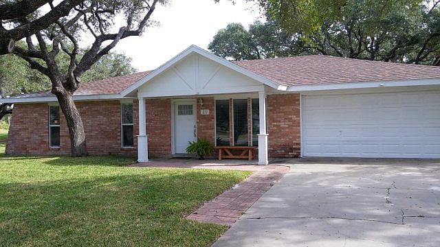 1st image of 212 Saint Francis Cir