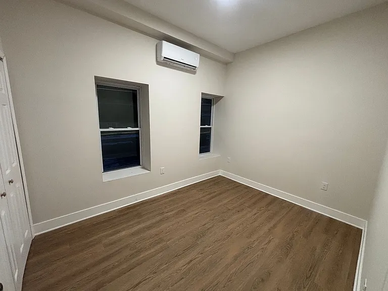 1033 E Hamilton St #3 — Photo 5