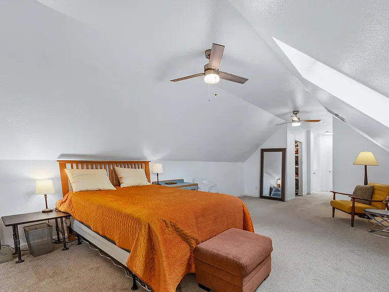 2523 California St — Photo 17