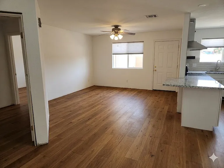4206 W Calavar Rd — Photo 4