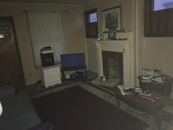 Differentangle on living rm