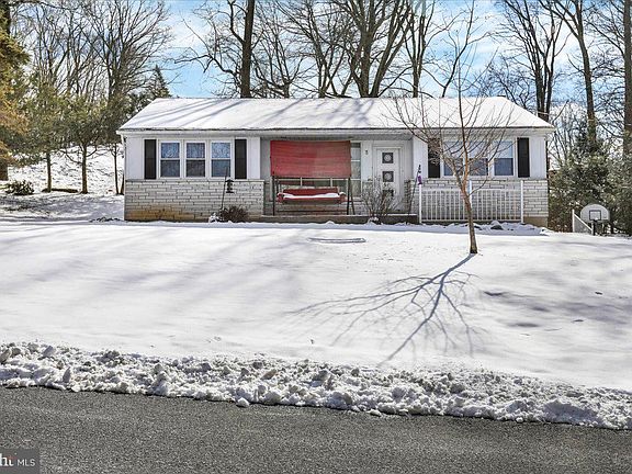 2nd image of 2156 Georgia Rd