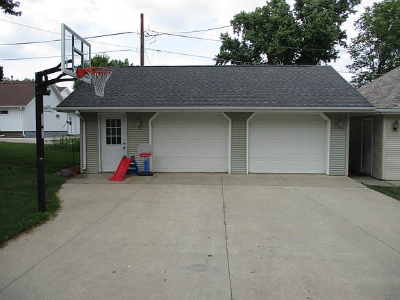 5th image of 1126 W Cedar St
