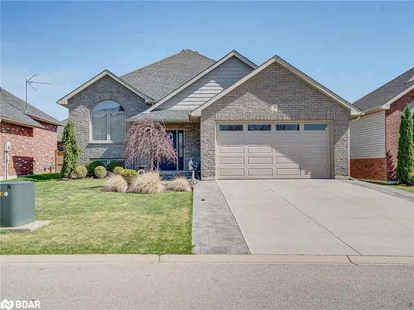 6 Redbud Cres, Norfolk County, ON N3Y 0B7