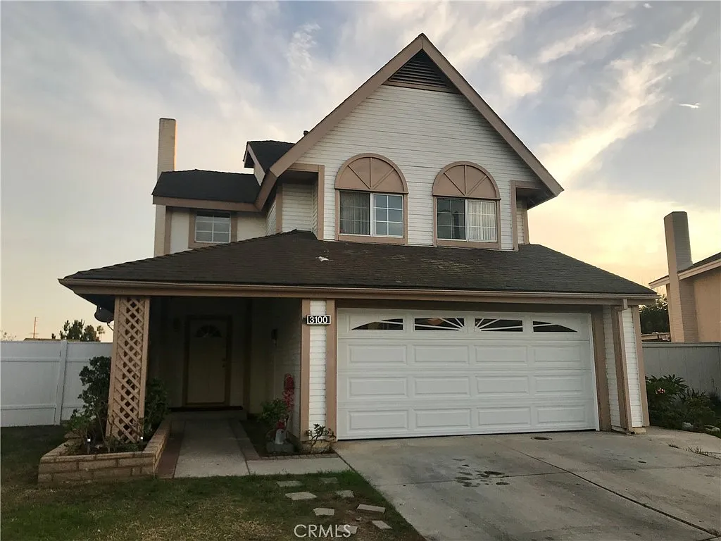 3100 Jeannie Cmn photo 1