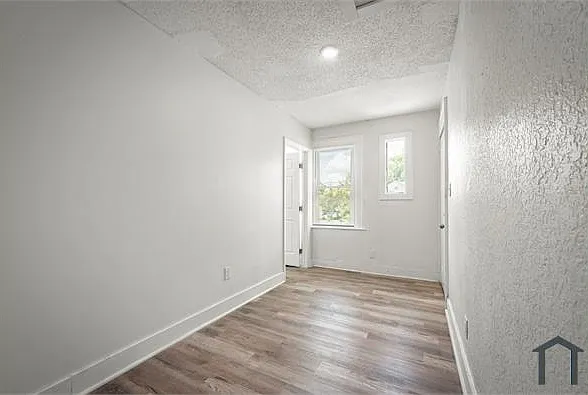 3524 Boulevard #4 — Photo 17