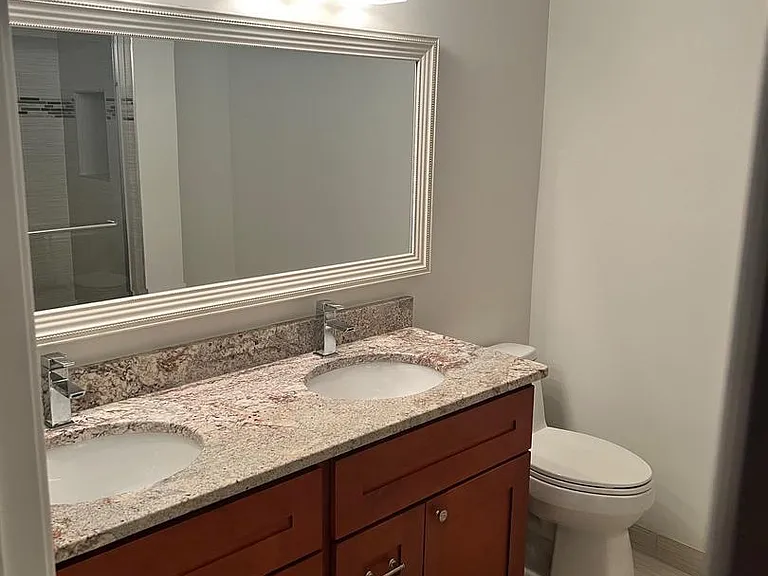 8573 Raglan Rd — Photo 9